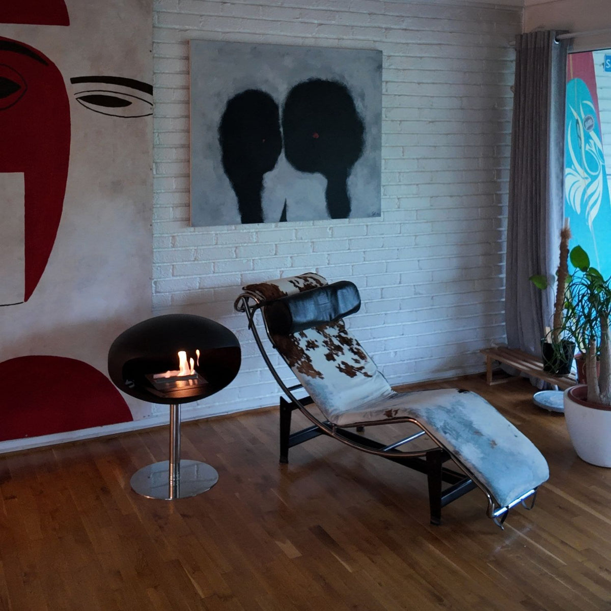 Cocoon Pedestal - Negru Mat cu Suport din Oțel