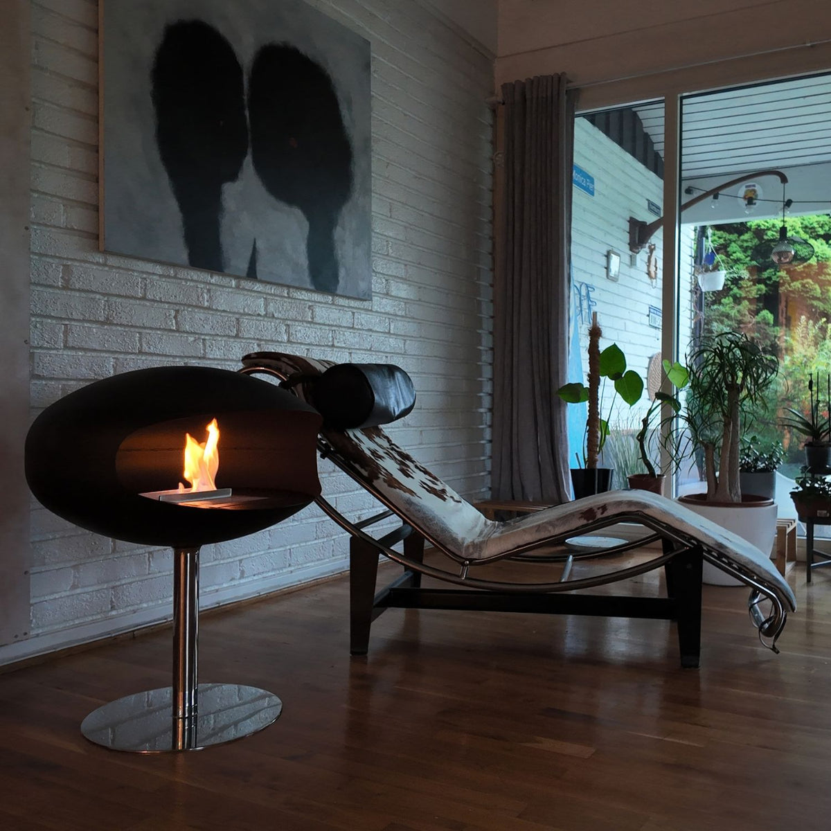 Cocoon Pedestal - Negru Mat cu Suport din Oțel
